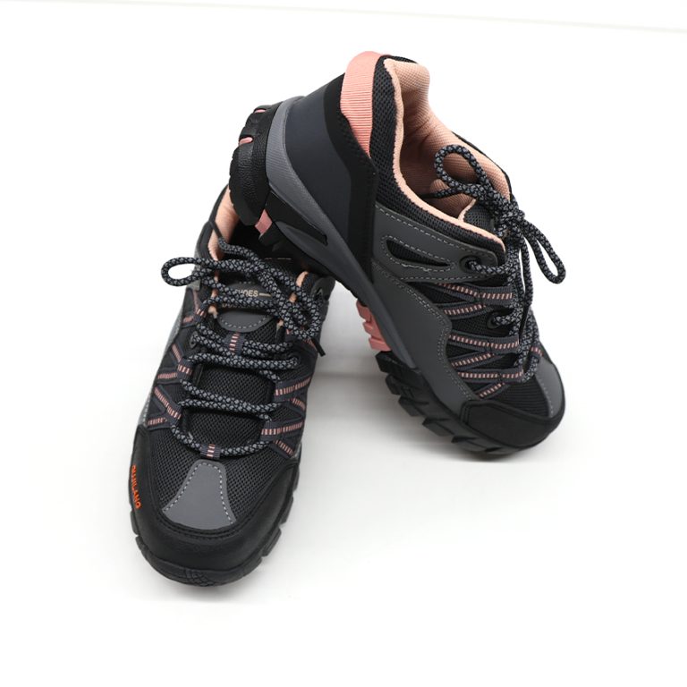 Full rubber rand and abrasion-resistant upper for scrambling and mountaineering